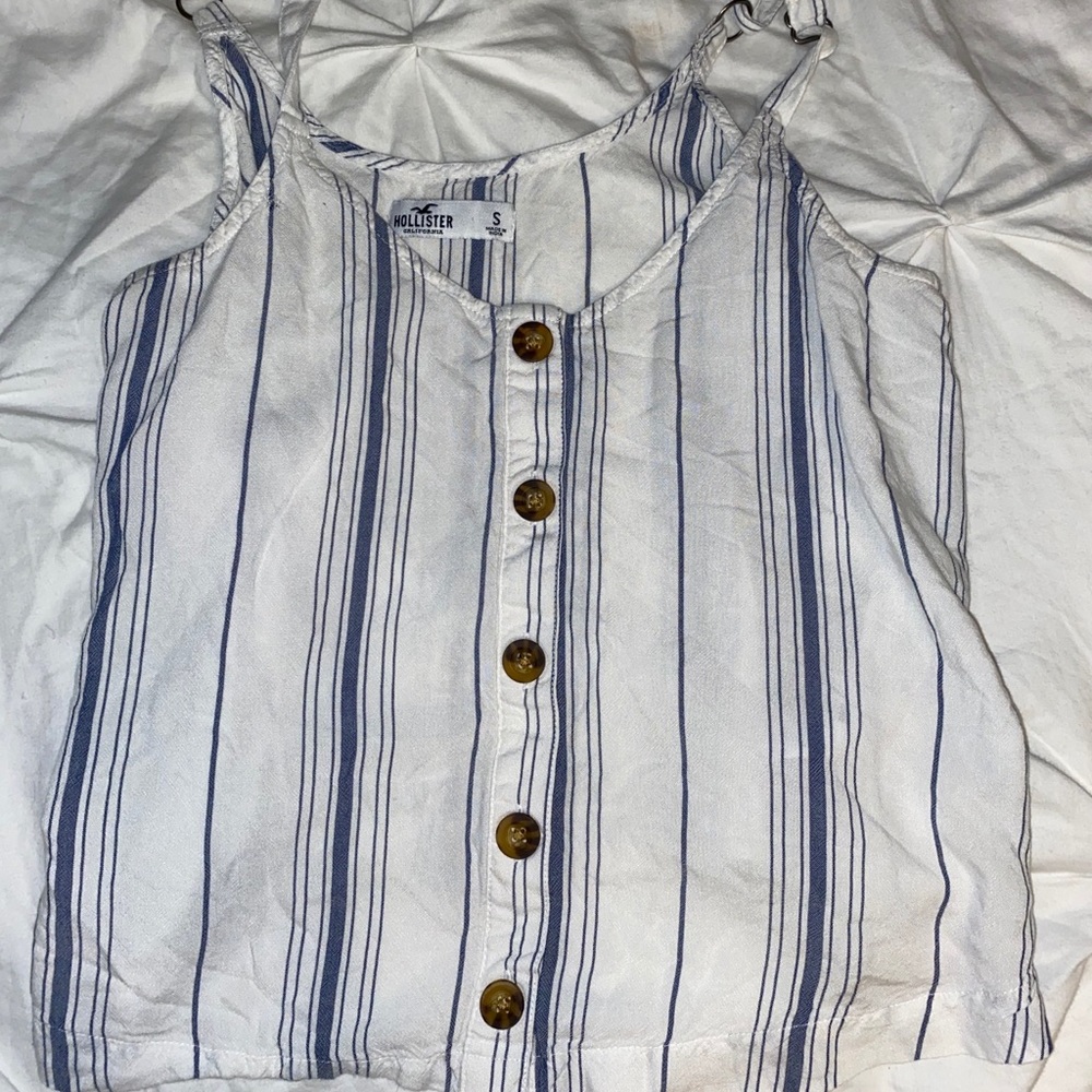 hollister top